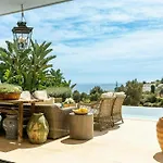 Luxury Villa Pal With 5 Bedrooms