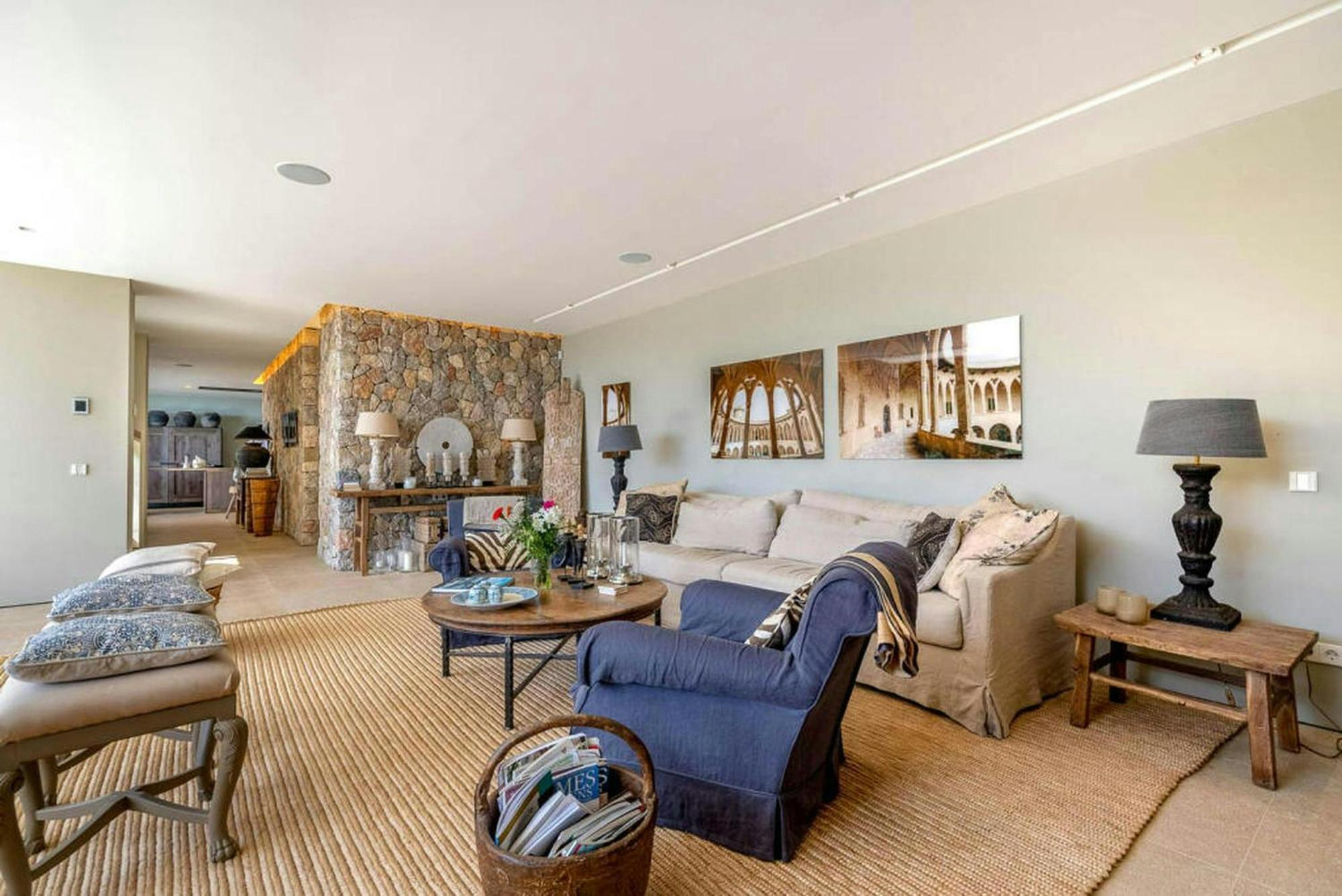 Villa Luxury Pal With 5 Bedrooms Palma